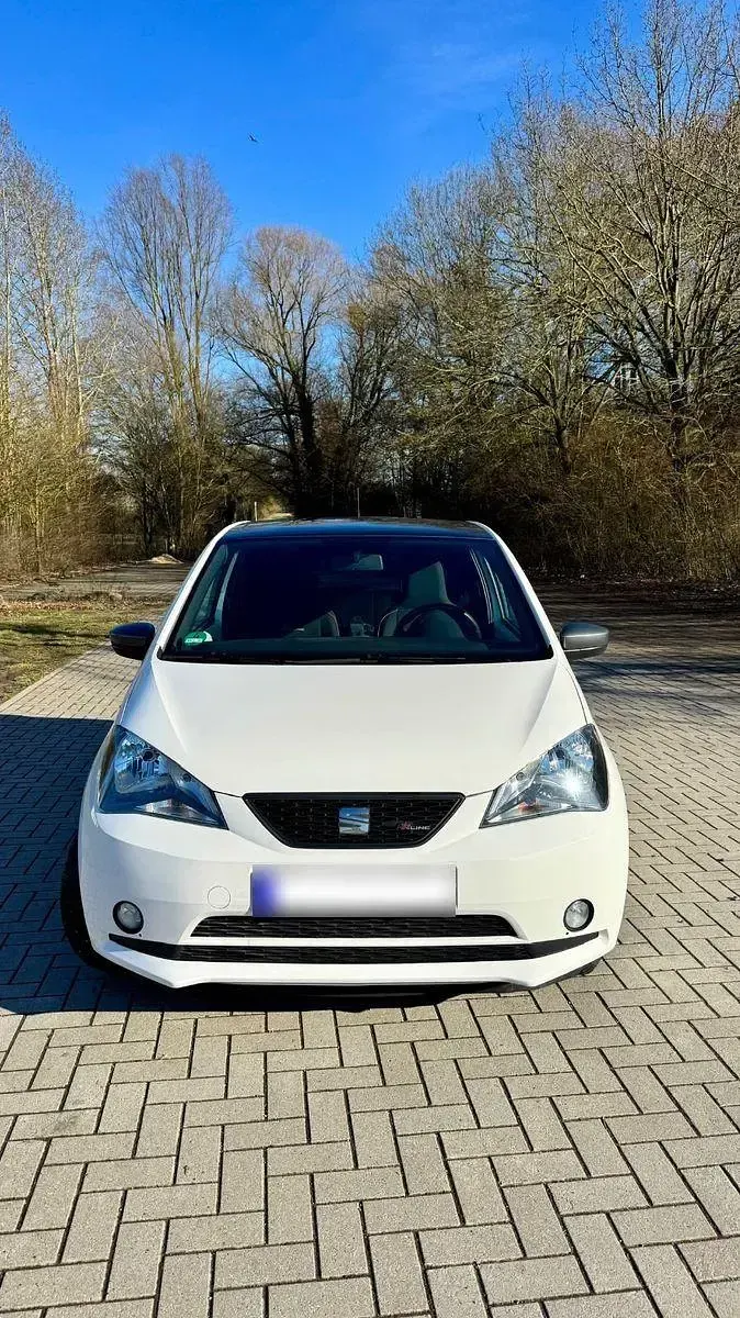 Używany Seat Mii FR-Line 75 KM (55 kW) 2017 Biały Hatchback