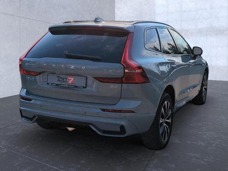 Gebraucht Volvo XC60 Plus 197 PS (144 kW) 2024 Vapour grey (metallic) SUV