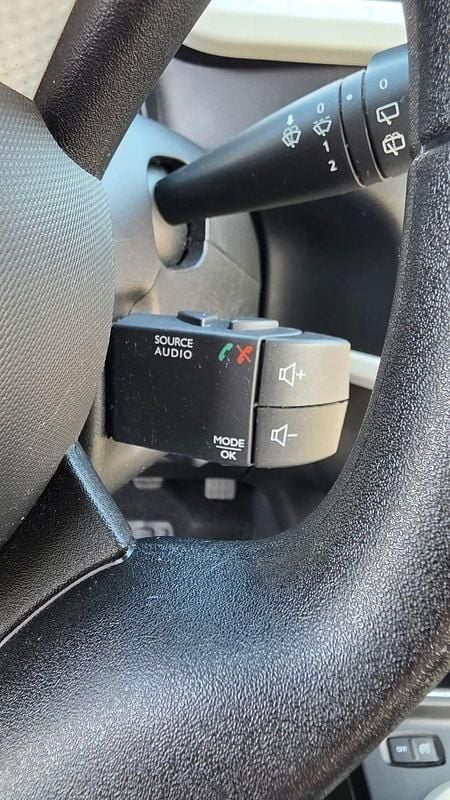 Gebraucht Renault Twingo Intens 65 PS (47 kW) 2020 Weiß Kleinwagen