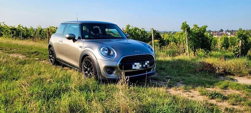 Grau Gebraucht 2019 Mini ONE Kleinwagen | 13.990 € (Guter Preis) - Bild 1/4