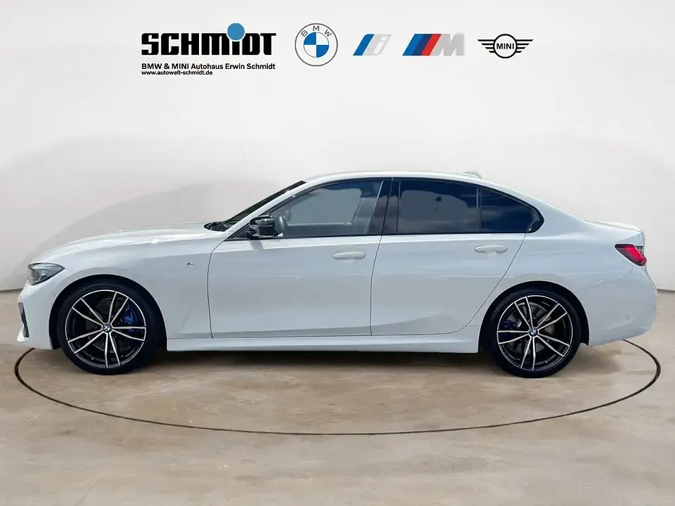 Gebraucht BMW 330 M Sport 286 PS (210 kW) 2021 Alpinweiß uni
