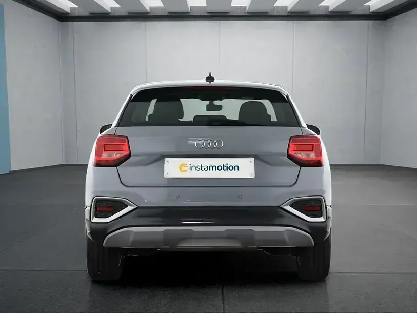 Gebraucht Audi Q2 150 PS (110 kW) 2022 Grau SUV