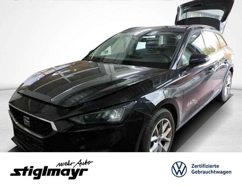 Mitternachtsschwarz Gebraucht 2023 Seat Leon Style Kombi | 23.870 € (Fairer Preis) - Bild 1/4