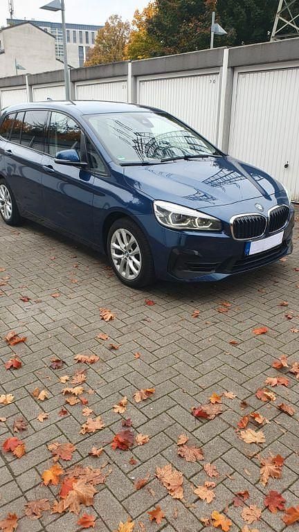 Blau Gebraucht 2020 BMW 220 Gran Tourer Advantage Van / Kleinbus | 21.250 € (Fairer Preis) - Bild 1/4