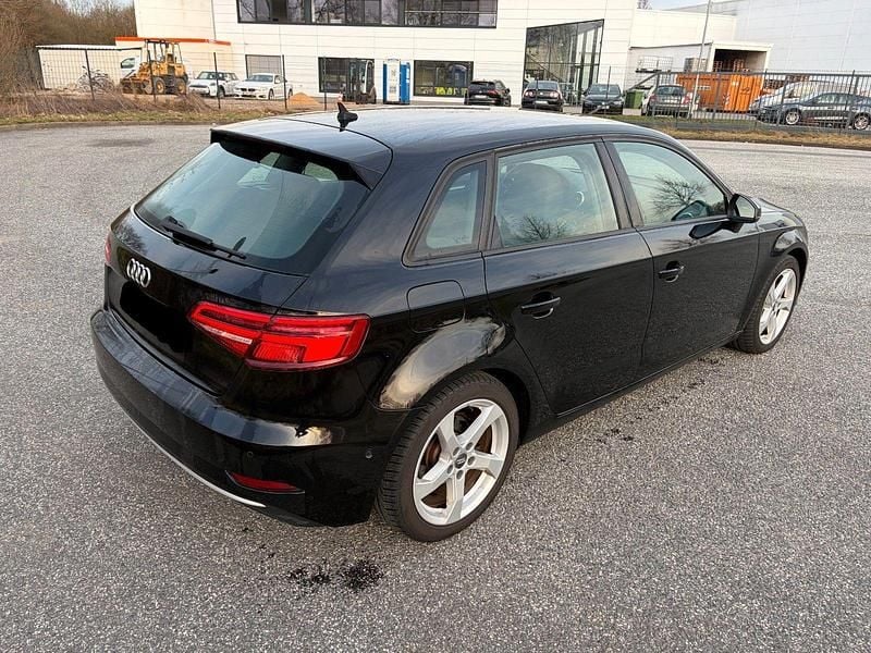 Gebraucht Audi A3 Sport 150 PS (110 kW) 2017 Schwarz Limousine
