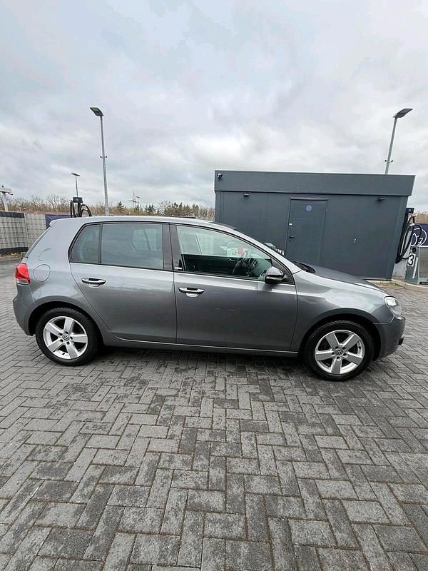 Gebraucht VW Golf VI 86 PS (63 kW) 2011 Grau Kleinwagen