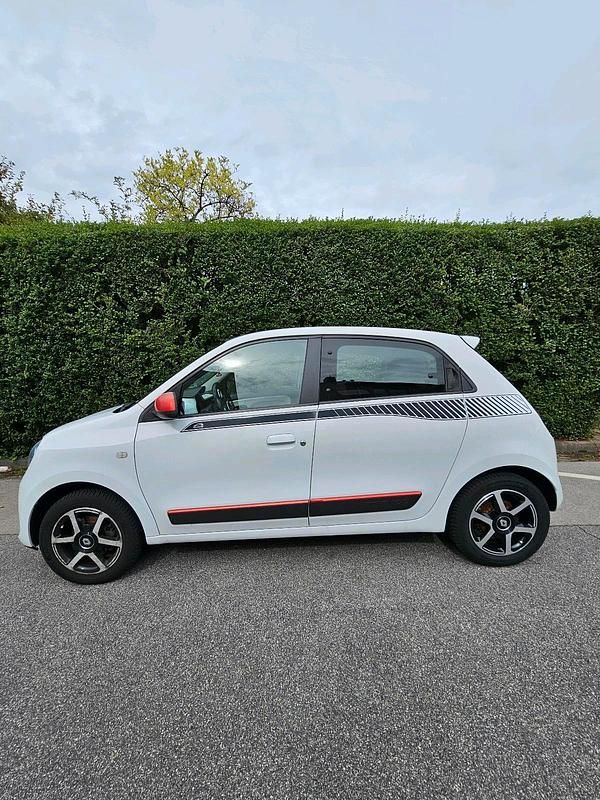 Weiß Gebraucht 2015 Renault Twingo Kleinwagen | 5.555 € (Fairer Preis) - Bild 1/4