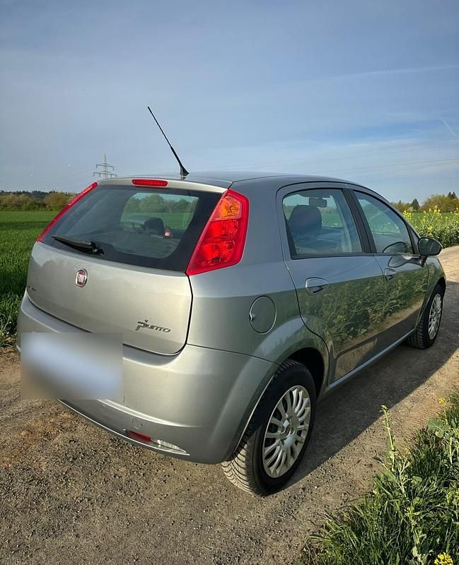 Gebraucht Fiat Punto 77 PS (56 kW) 2009 Grau Kleinwagen