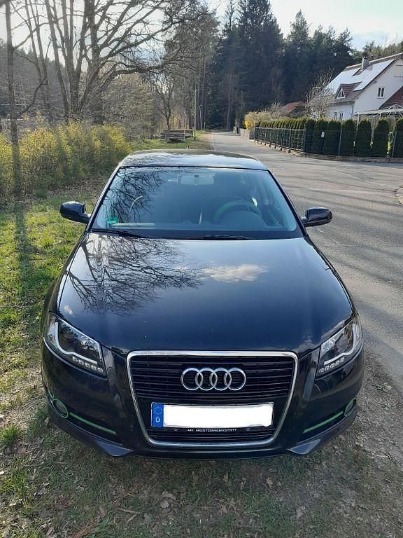 Gebraucht Audi A3 Attraction 125 PS (91 kW) 2011 Schwarz Kleinwagen