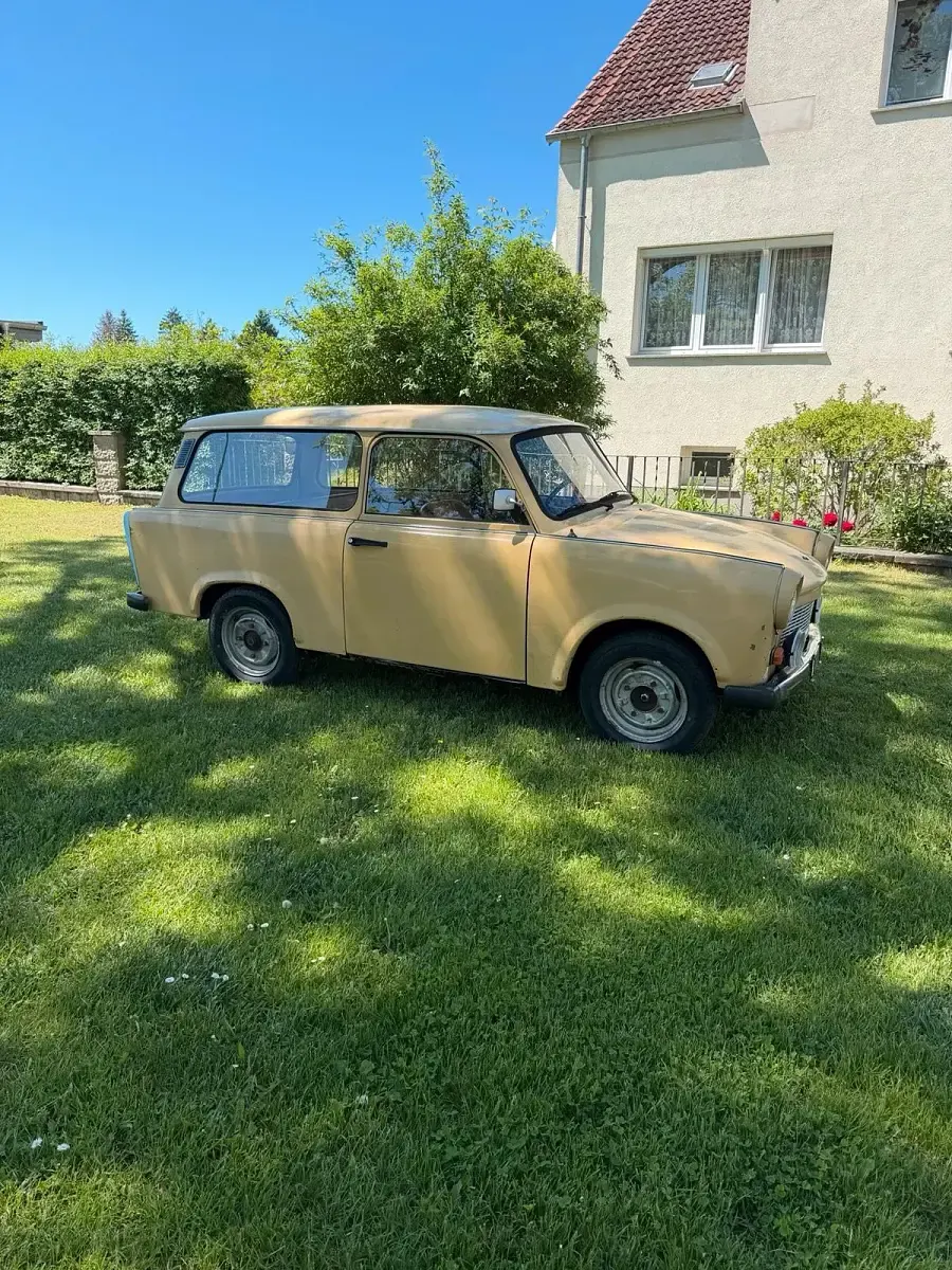 Gebraucht Trabant 601 26 PS (19 kW) 1975 Gelb Kombi