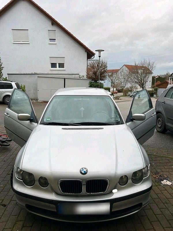 Gebraucht BMW 316 116 PS (85 kW) 2002 Silber Coupé