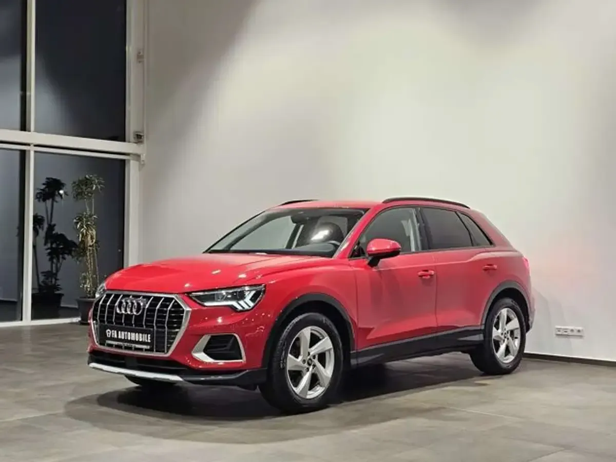 Gebraucht Audi Q3 Sport 150 PS (110 kW) 2024 Progressivrot metallic (metallic) SUV