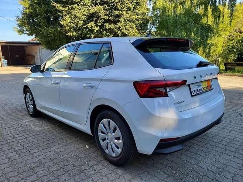 Gebraucht Skoda Fabia Selection 80 PS (58 kW) 2024 Candyweiss Kleinwagen