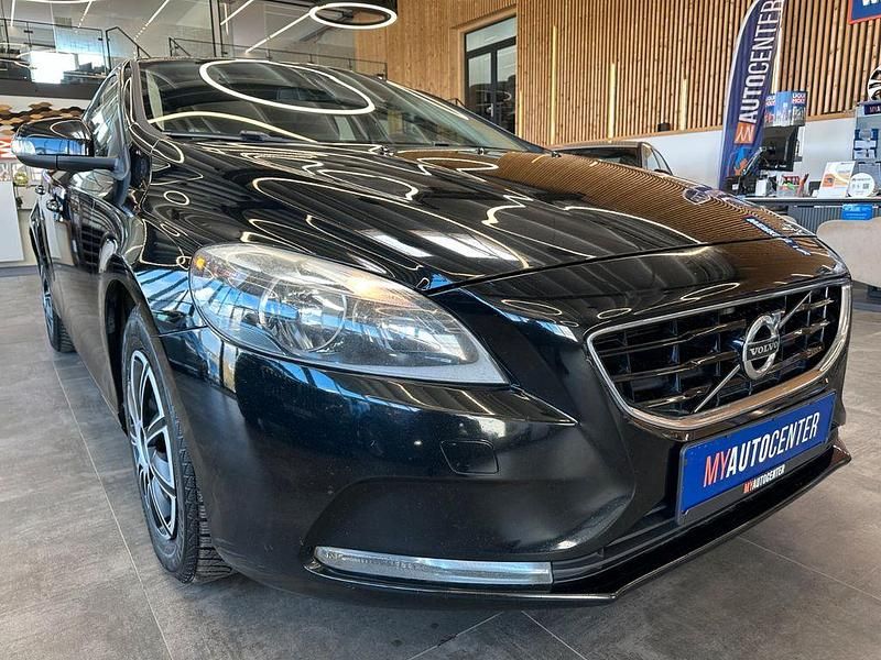 Gebraucht Volvo V40 114 PS (83 kW) 2013 Schwarz Limousine