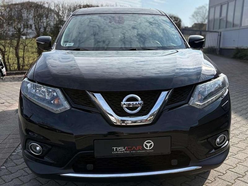 Gebraucht Nissan X-Trail Acenta 177 PS (130 kW) 2017 Black pearl (m) SUV