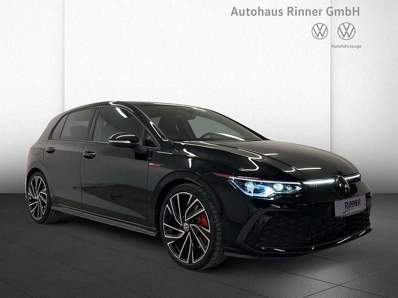 Schwarz Gebraucht 2024 VW Golf GTI Limousine | 33.900 € (Etwas zu teuer) - Bild 1/4