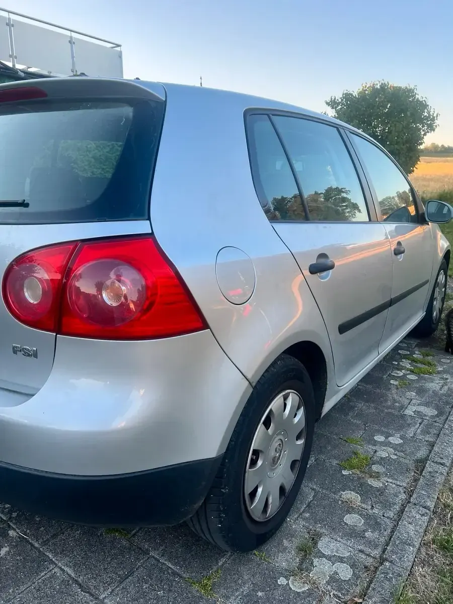 Gebraucht VW Golf V 90 PS (66 kW) 2004 Silber Kleinwagen