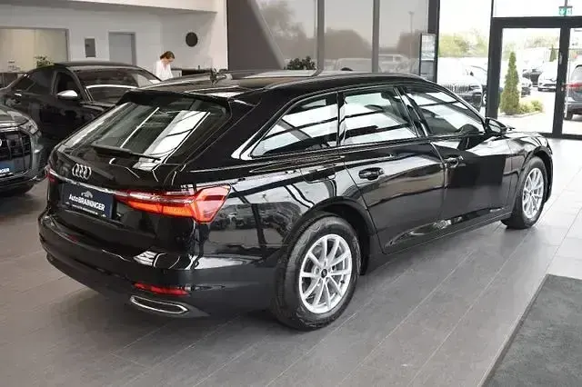 Gebraucht Audi A6 Basis 204 PS (150 kW) 2022 Schwarz Kombi