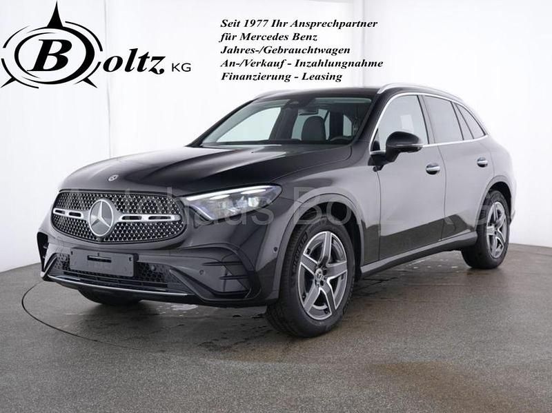 Schwarz Neu 2024 Mercedes GLC200 Premium SUV | 52.950 € - Bild 1/4
