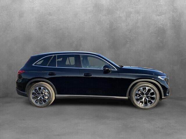 Gebraucht Mercedes GLC220 Avantgarde 197 PS (144 kW) 2025 Unilack schwarz SUV