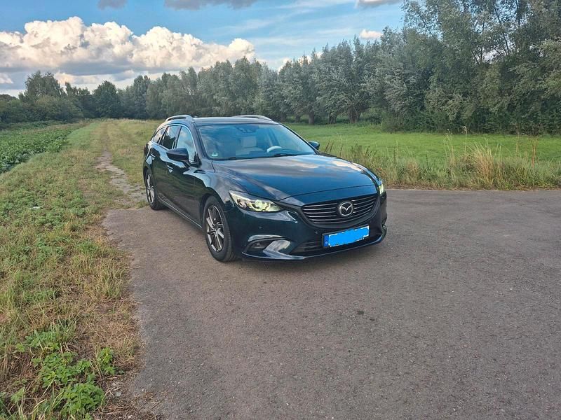 Blau Gebraucht 2016 Mazda 6 Inclusive Kombi | 11.600 € (Etwas zu teuer) - Bild 1/4