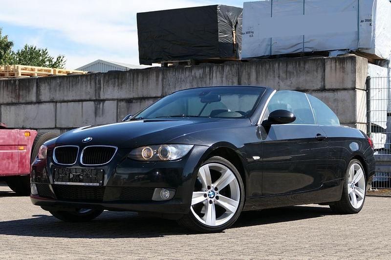 Black sapphire metallic Gebraucht 2009 BMW 320 Cabriolet Comfort Edition Cabrio | 7.500 € (Fairer Preis) - Bild 1/4