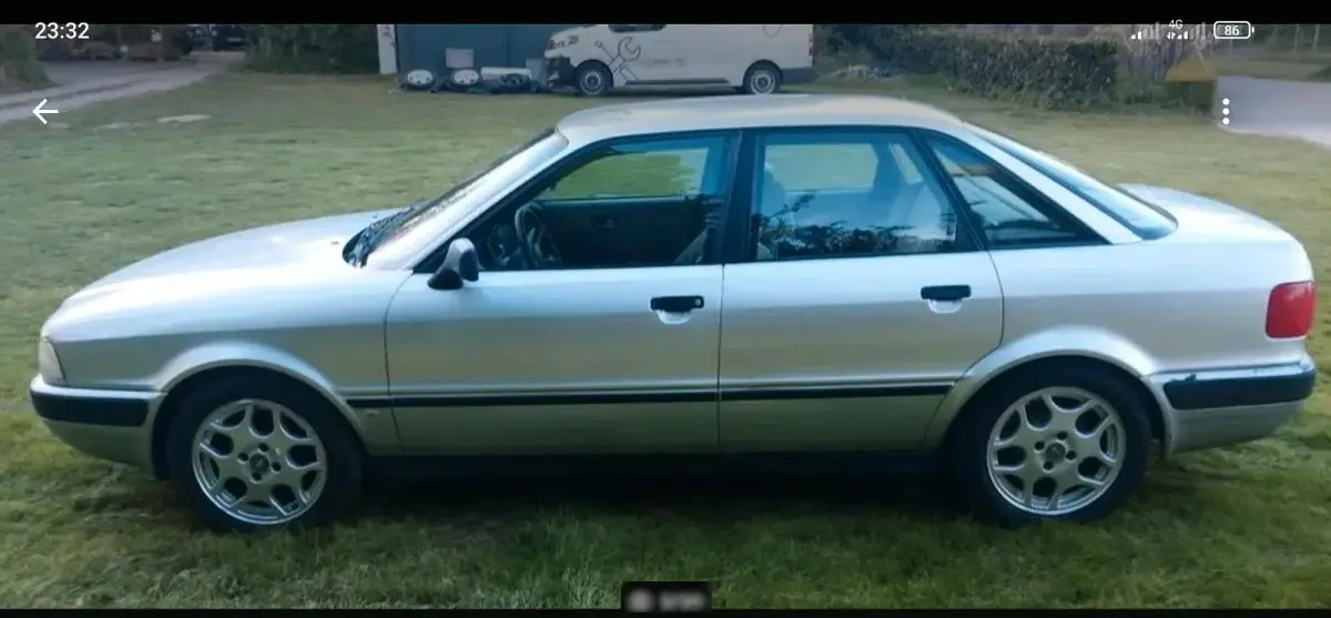 Gebraucht Audi 80 90 PS (66 kW) 1992 Silber Limousine
