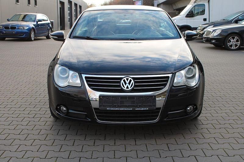 Gebraucht VW Eos Edition 122 PS (89 kW) 2009 Deep black perleffekt Cabrio