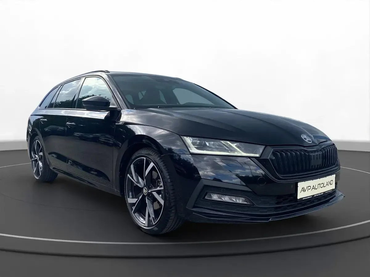 Gebraucht Skoda Octavia SportLine 190 PS (139 kW) 2022 Schwarzmagic perleffekt Kombi