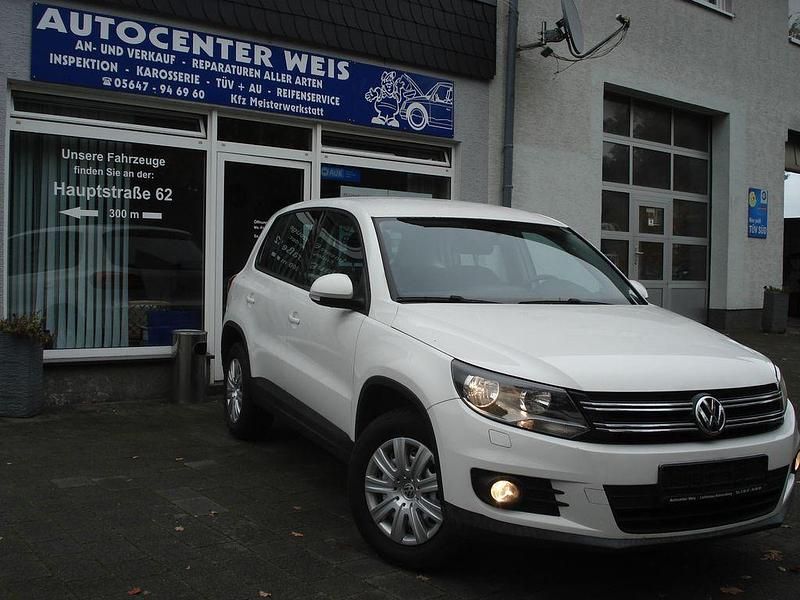 Weiß Gebraucht 2012 VW Tiguan Trendline SUV | 7.000 € (Fairer Preis) - Bild 1/4