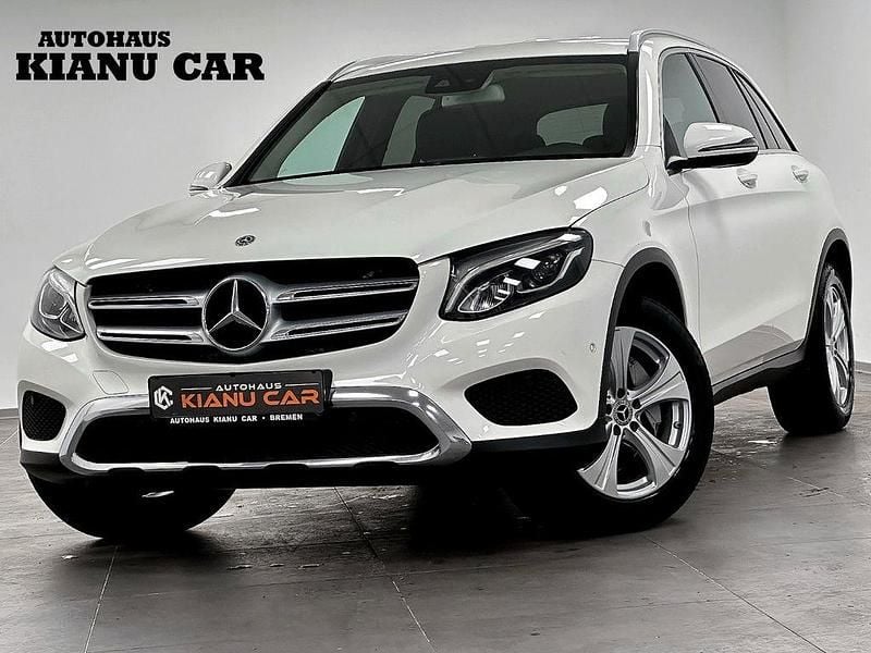 Weiß Gebraucht 2018 Mercedes GLC220 SUV | 23.990 € (Fairer Preis) - Bild 1/4