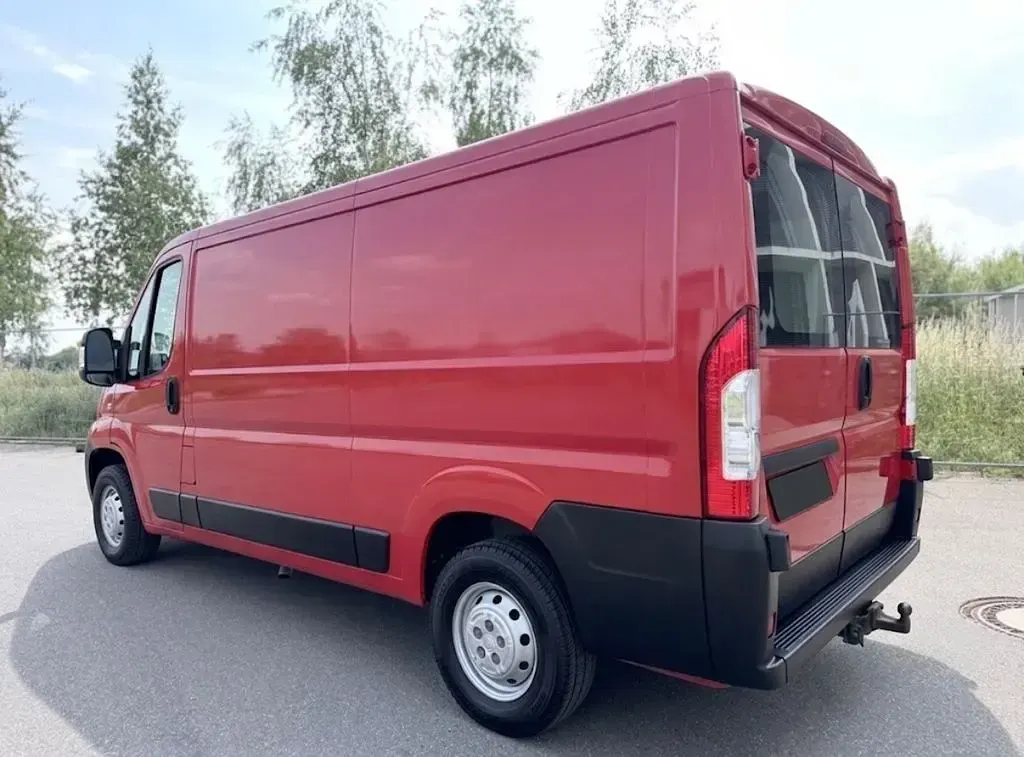 Gebraucht Fiat Ducato 116 PS (85 kW) 2012 Rot Van
