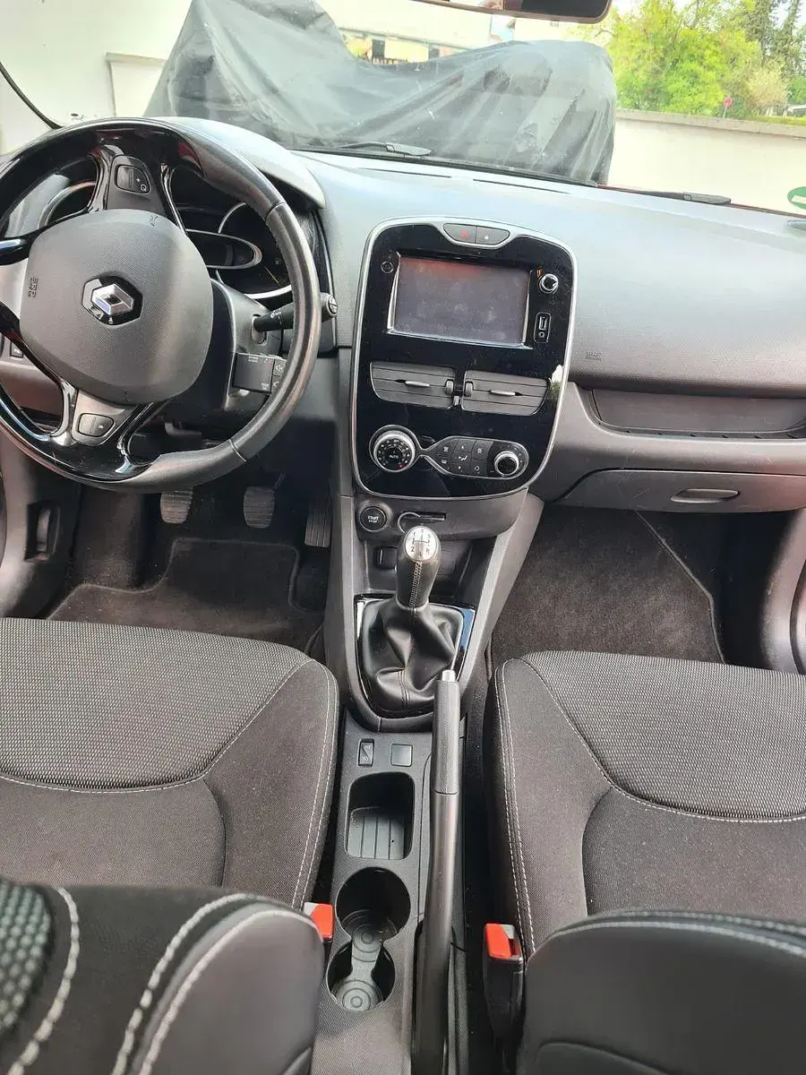 Gebraucht Renault Clio Dynamique 90 PS (66 kW) 2015 Rot Kleinwagen