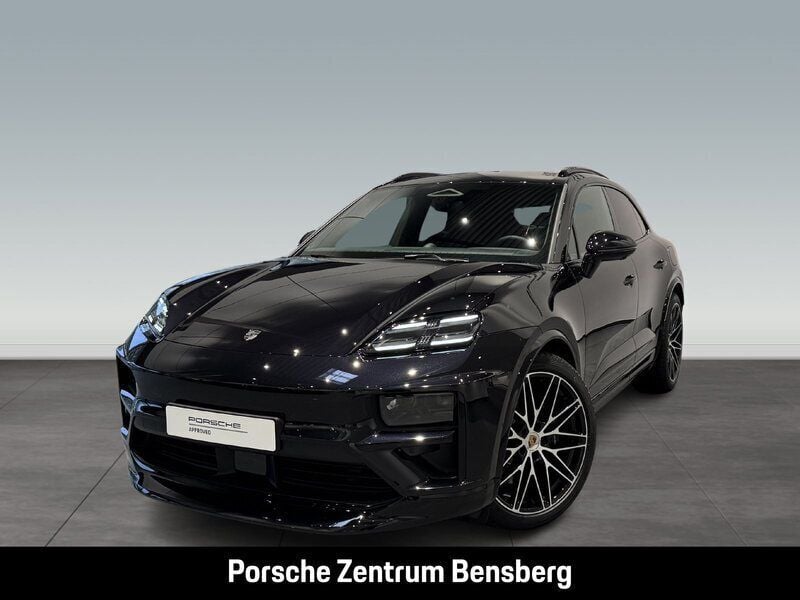 Tiefschwarzmetallic Gebraucht 2024 Porsche Macan Turbo SUV | 116.900 € (Superpreis) - Bild 1/4