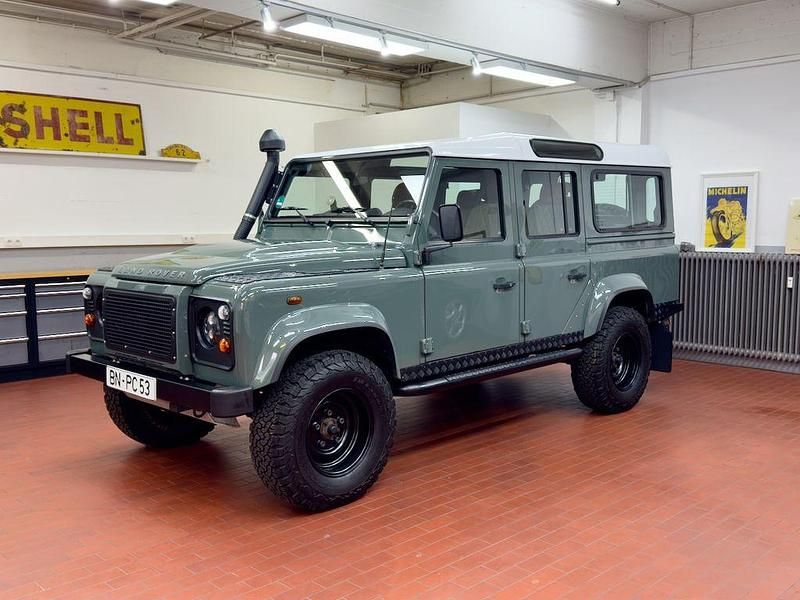 Gebraucht Land Rover Defender 170 PS (125 kW) 2012 Grün Kombi