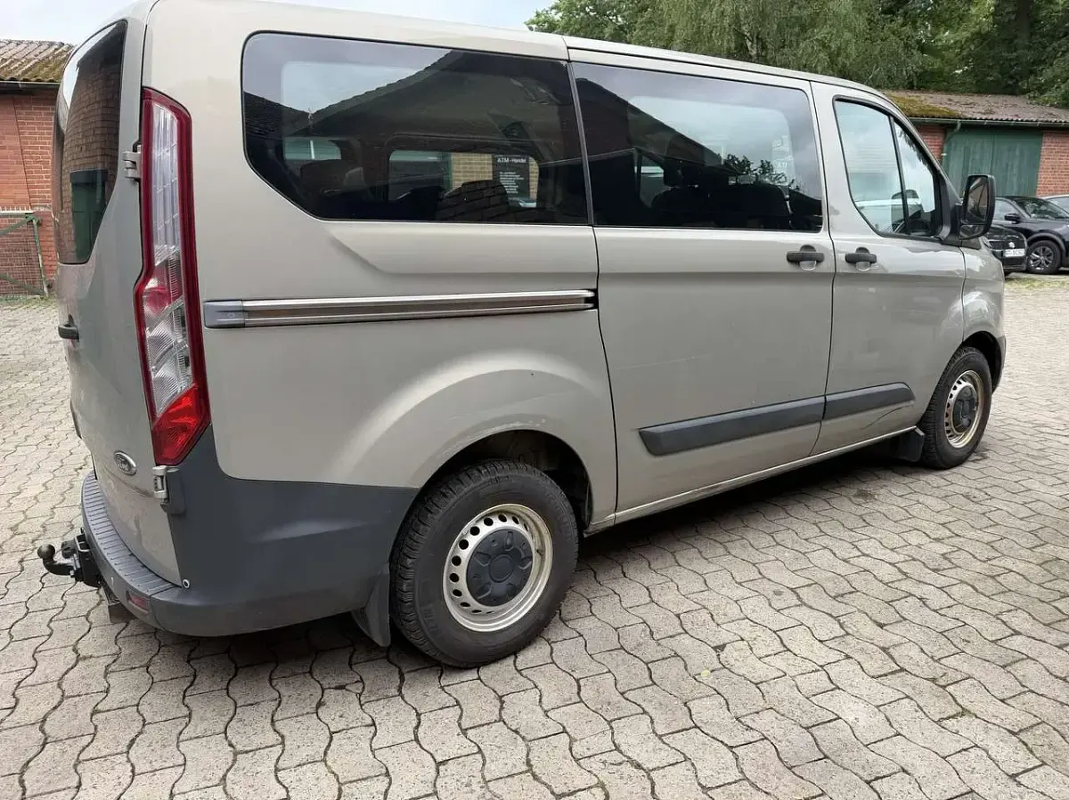 Gebraucht Ford Tourneo 101 PS (74 kW) 2014 Titangrau metallic Kombi