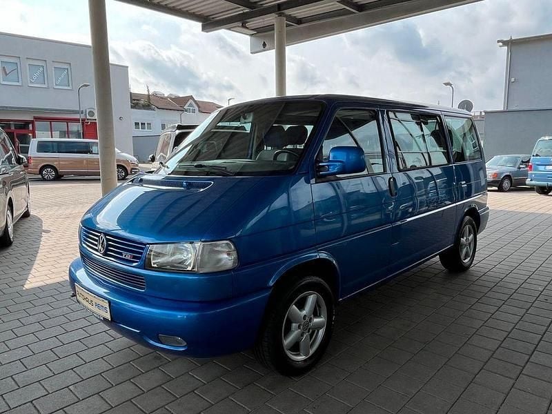 Gebraucht VW T4 151 PS (111 kW) 2001 Technoblau perleffekt Van