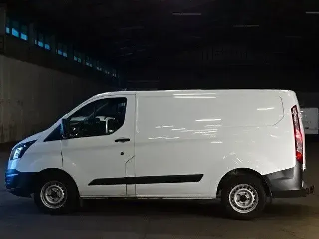 Gebraucht Ford Transit Custom 104 PS (76 kW) 2017 Weiss Van
