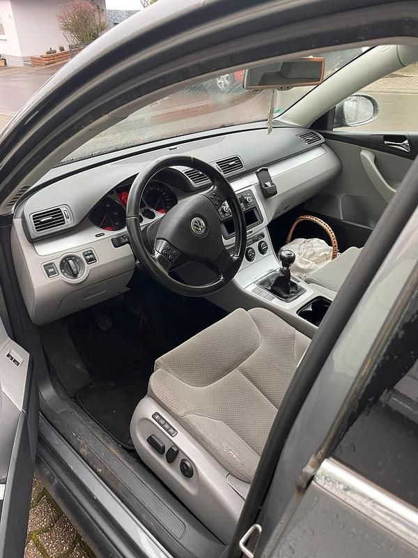 Gebraucht VW Passat 140 PS (102 kW) 2008 Kombi