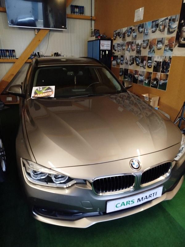 Grau Gebraucht 2019 BMW 320 Kombi | 16.500 € (Superpreis) - Bild 1/4