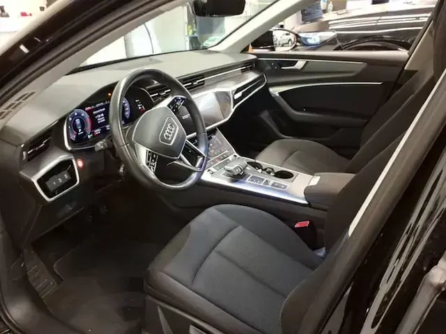 Gebraucht Audi A6 Premium 163 PS (119 kW) 2024 Mythosschwarz metallic Limousine