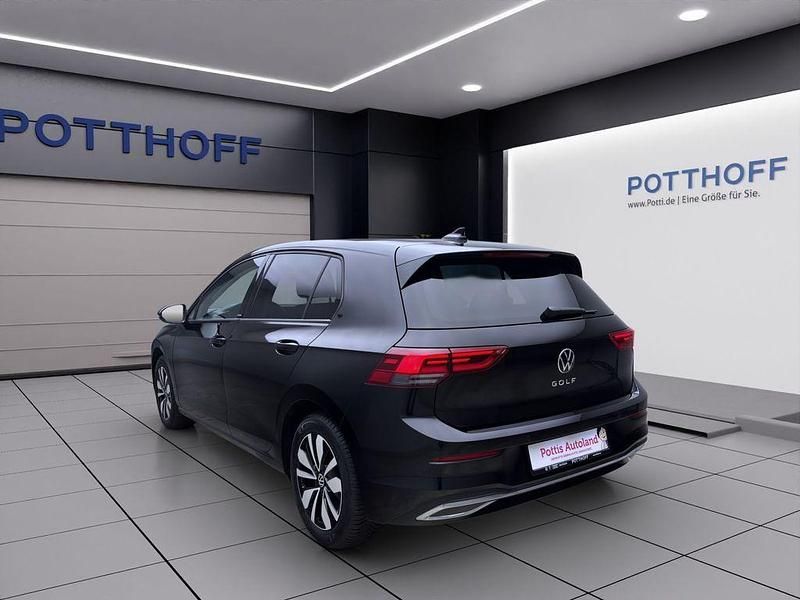 Gebraucht VW Golf VIII Move 150 PS (110 kW) 2023 Schwarz Limousine