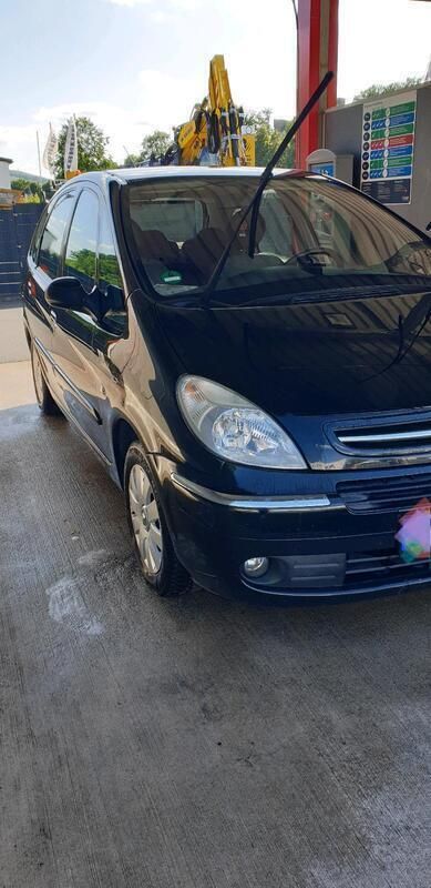 Schwarz Gebraucht 2007 Citroën Xsara Kombi | 2.900 € - Bild 1/4