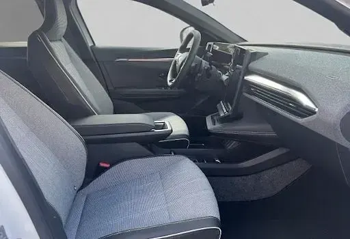 Gebraucht Renault Megane E-Tech Techno 160 kW (218 PS) 2023 Weiß Limousine