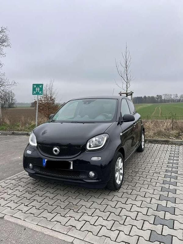 Gebraucht Smart ForFour Basis 71 PS (52 kW) 2017 Schwarz Kleinwagen