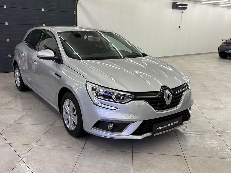Silber Gebraucht 2018 Renault Mégane IV Experience Limousine | 4.999 € (Superpreis) - Bild 1/4