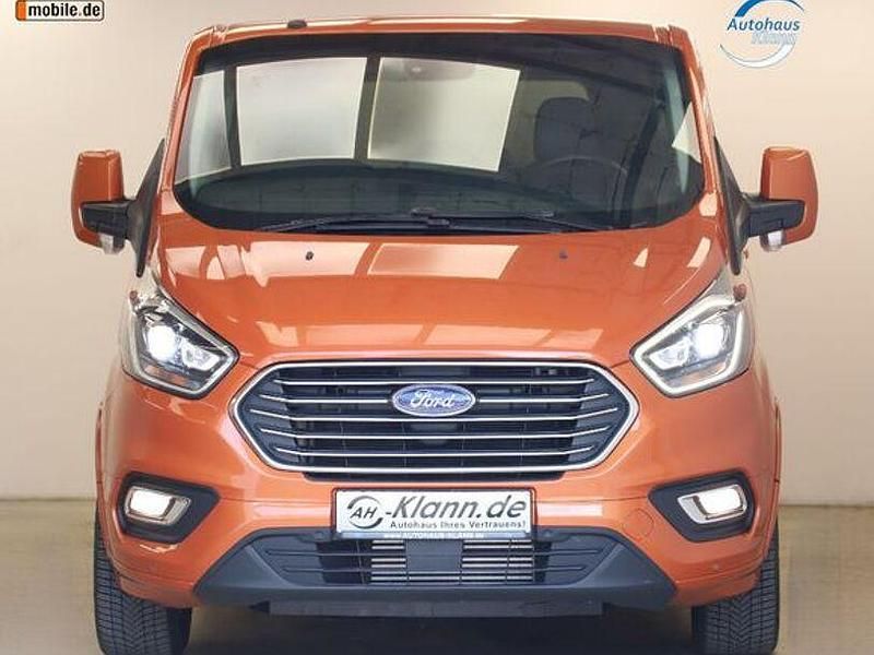 Gebraucht Ford Transit Custom Titanium 170 PS (125 kW) 2019 Orange Van / Kleinbus