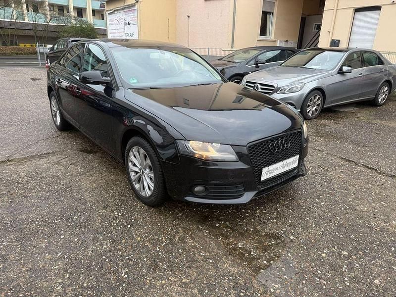 Gebraucht Audi A4 Attraction 143 PS (105 kW) 2010 Schwarz Limousine