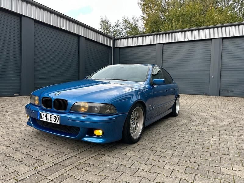 Blau Gebraucht 1997 BMW 540 M Sport Limousine | 12.500 € (Fairer Preis) - Bild 1/4