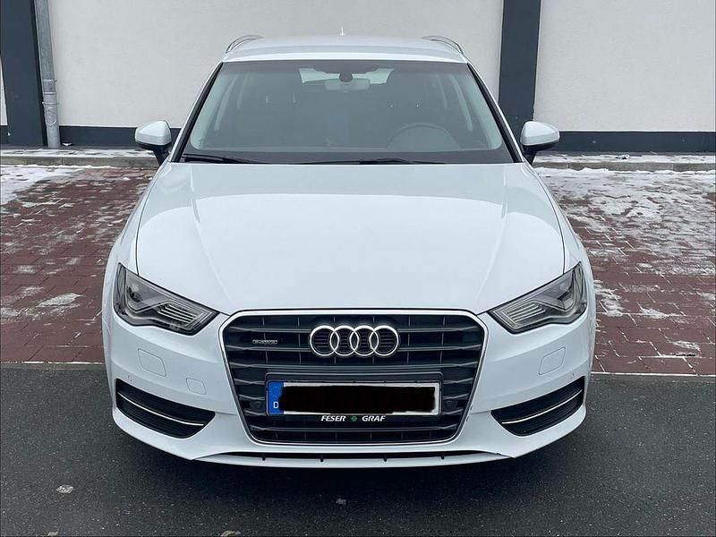 Gebraucht Audi A3 Sport 184 PS (135 kW) 2016 Weiß Limousine